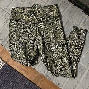 Nike Dri fit 7/8 silky v-back leggings